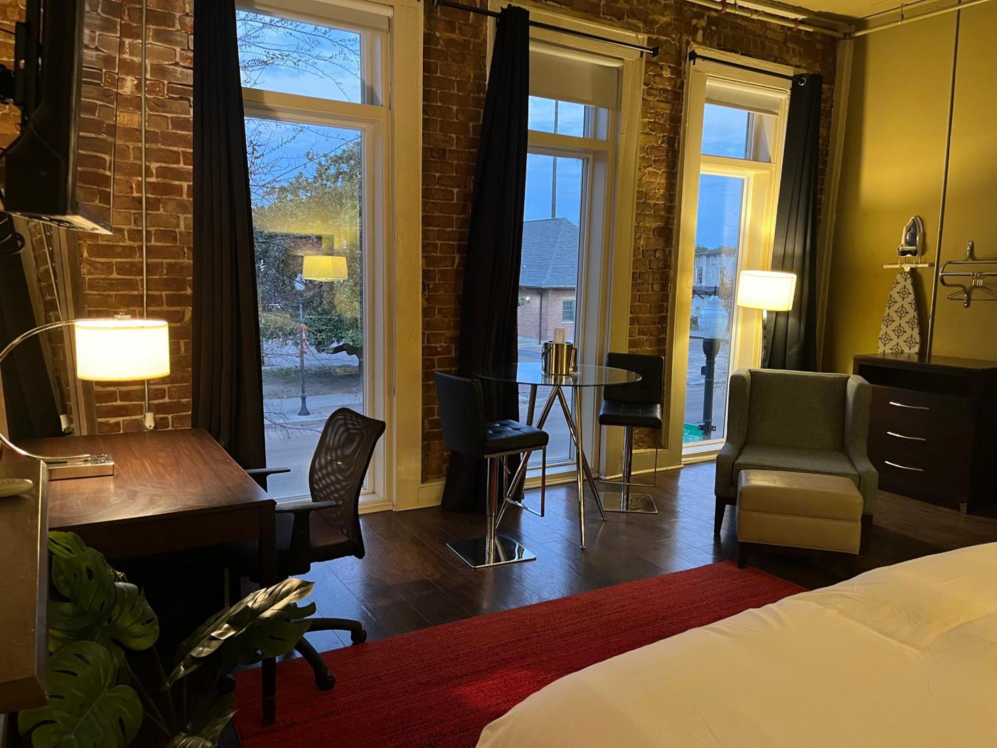 The Skylight Hotel グリーンビル エクステリア 写真