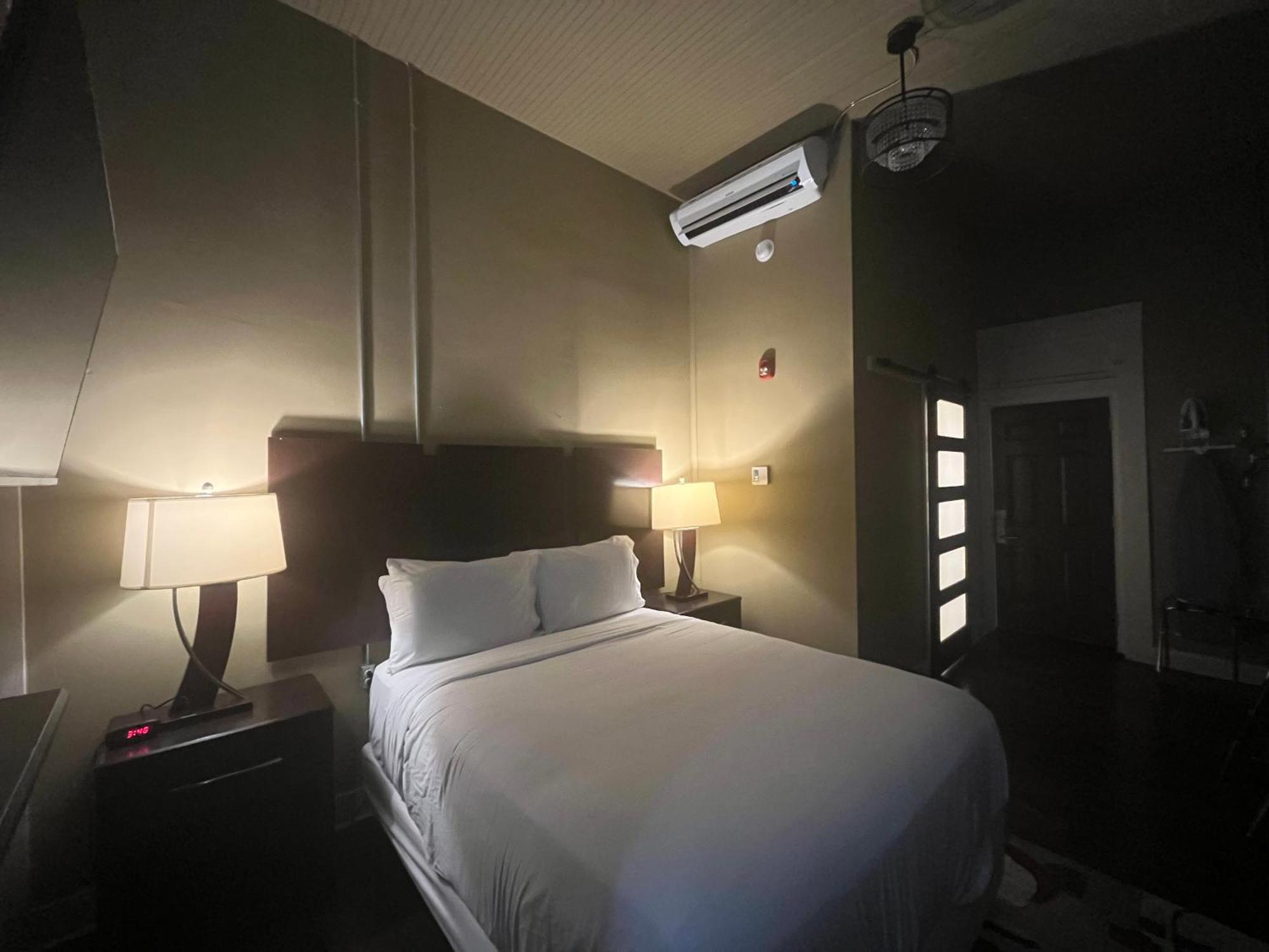 The Skylight Hotel グリーンビル エクステリア 写真